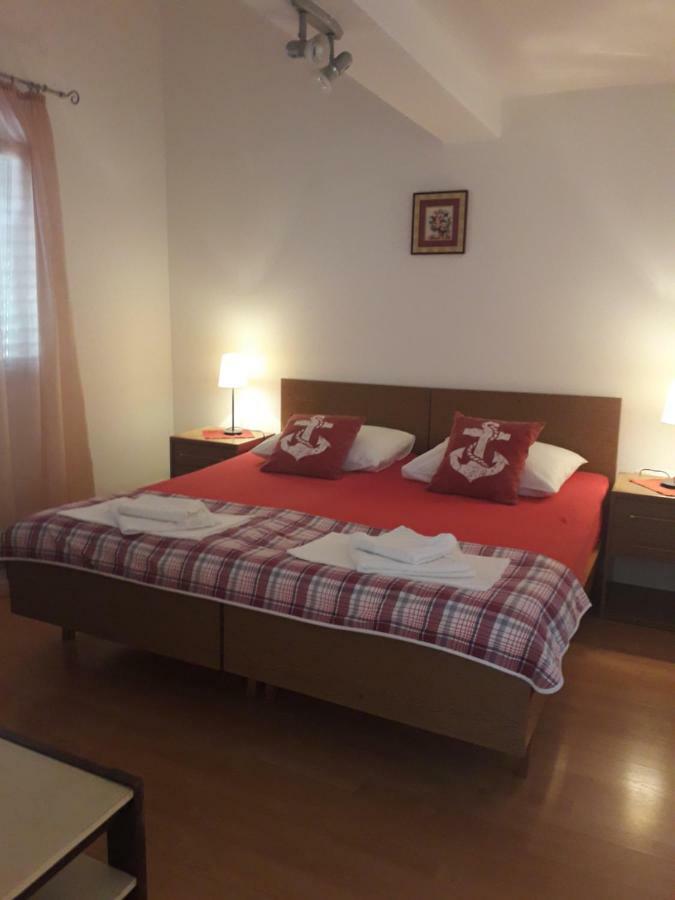 Apartments Jadranka Povile โนวีวีโนดอลสกี ภายนอก รูปภาพ